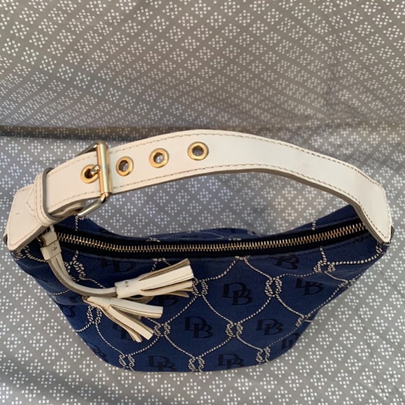 Dooney & Bourke Purse - Picture 4 of 8